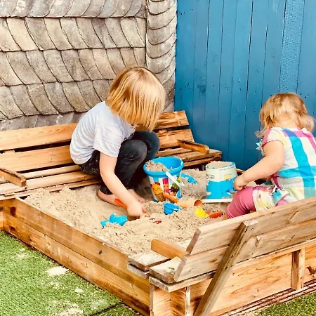 Sauerland-traeume 펜션 *